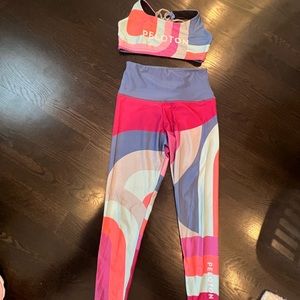 Women’s peloton bra and pants! Size L